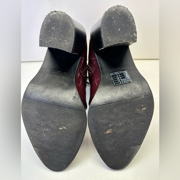 Forever 21 Faux Patent Leather Lace-Up Booties Burgundy Size 6 - Picture 8 of 8